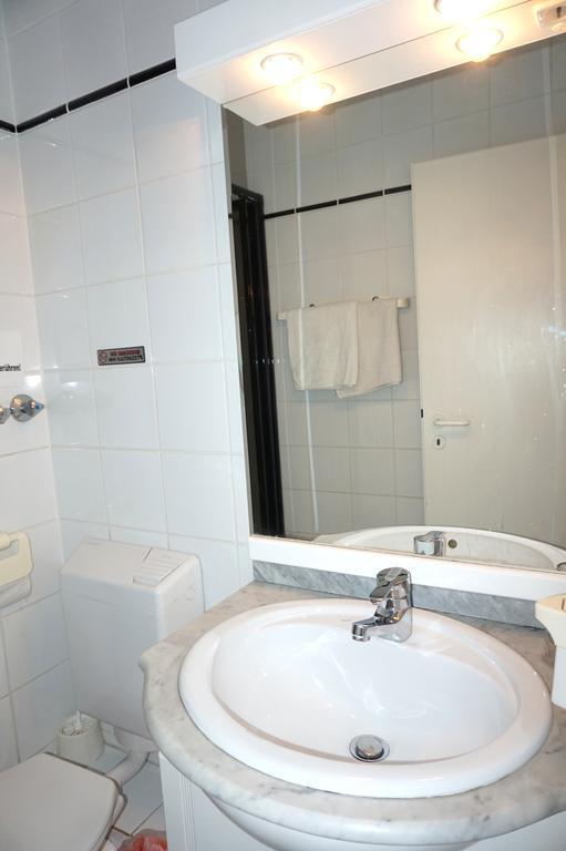 Artus Hotel Dusseldorf Luaran gambar
